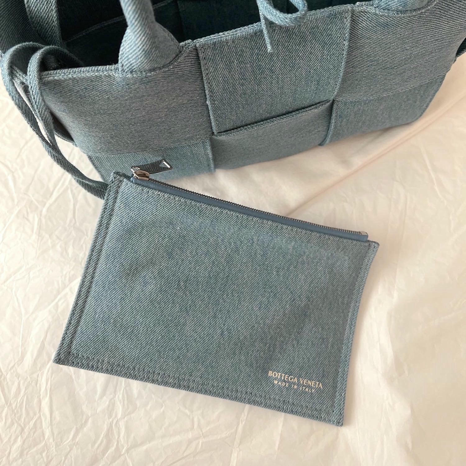 Bottega Veneta 2022 季節限量牛仔款與購買好價格分享 - 第7張圖 Bottega Veneta 2022 季節限量牛仔款與購買好價格分享