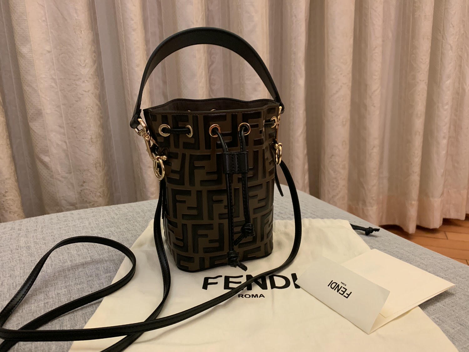 Fendi Mon Tresor 迷你水桶包開箱 - 第1張圖 Fendi Mon Tresor 迷你水桶包開箱