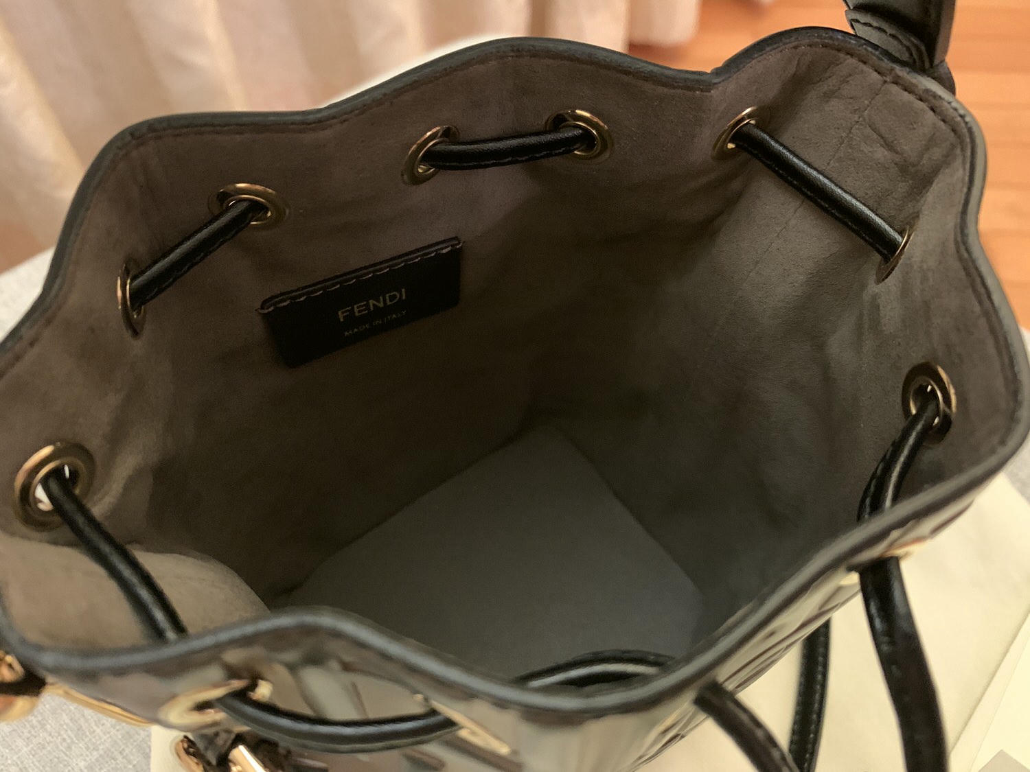 Fendi Mon Tresor 迷你水桶包開箱 - 第5張圖 Fendi Mon Tresor 迷你水桶包開箱
