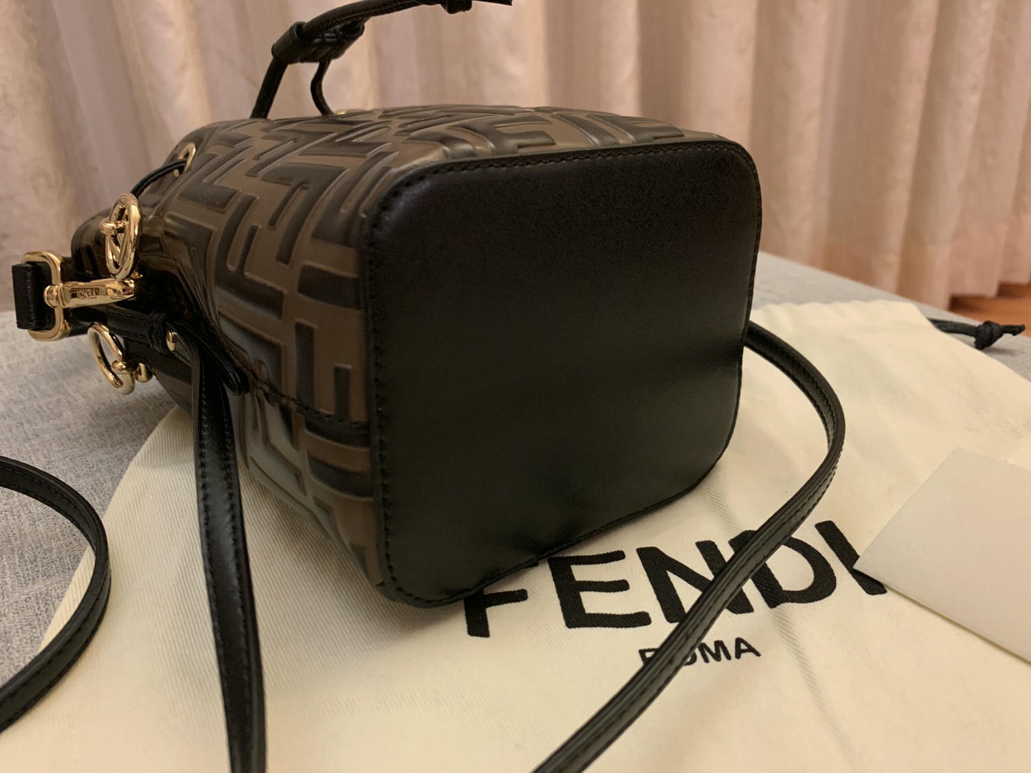 Fendi Mon Tresor 迷你水桶包開箱 - 第7張圖 Fendi Mon Tresor 迷你水桶包開箱