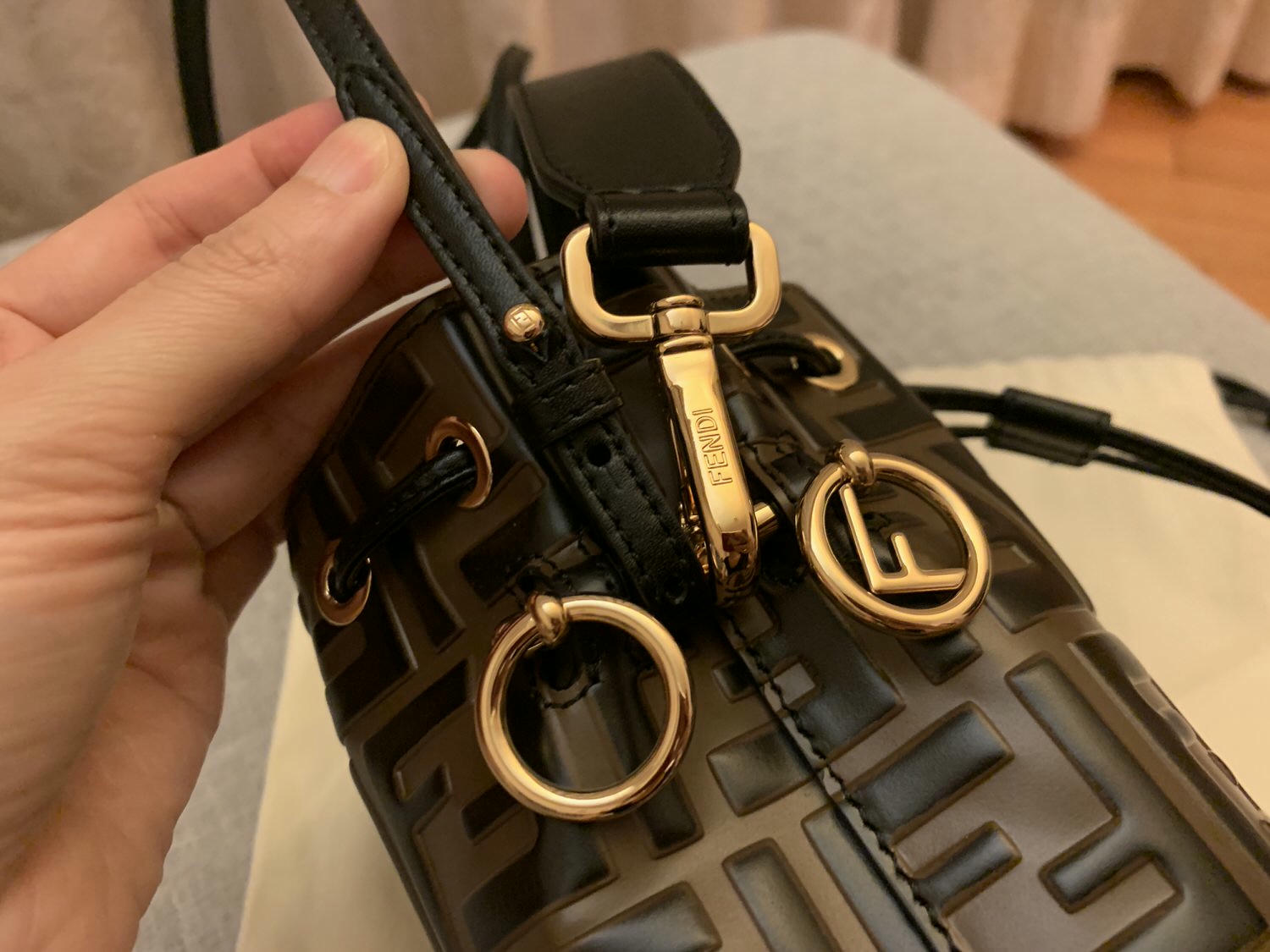 Fendi Mon Tresor 迷你水桶包開箱 - 第10張圖 Fendi Mon Tresor 迷你水桶包開箱